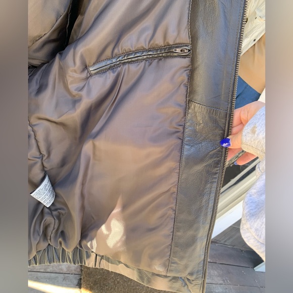 Men’s Leather Jacket - Picture 7 of 8